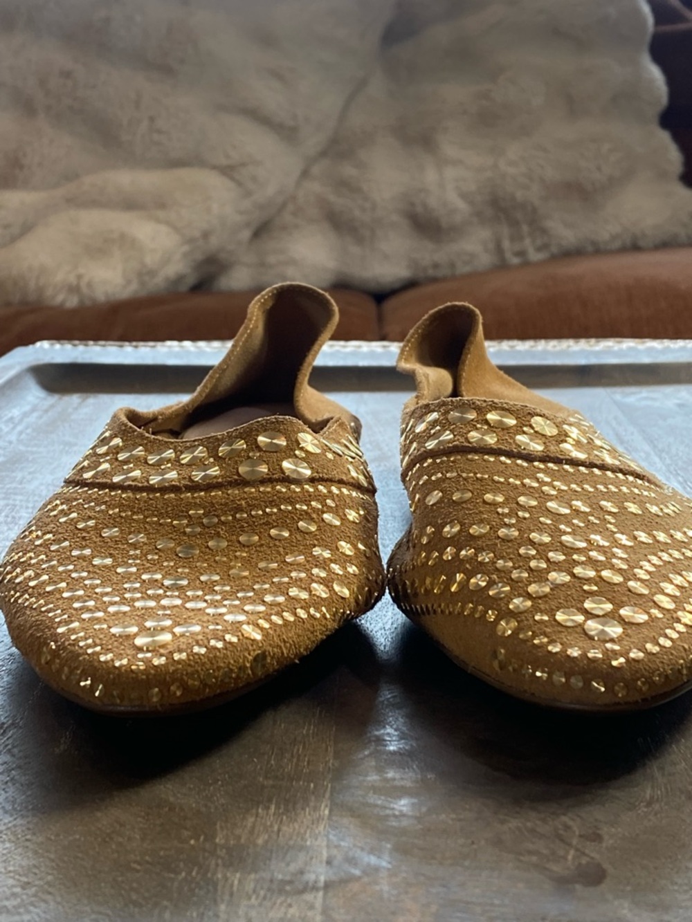 CECILIA NEW YORK Gold-Studded Tan Suede MOJITO Flats 8.5 EUC - Picture 3 of 8